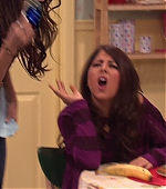 Victorious_S02E08_WhoDidItToTrina_VJBR_0192.jpg