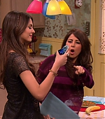 Victorious_S02E08_WhoDidItToTrina_VJBR_0198.jpg