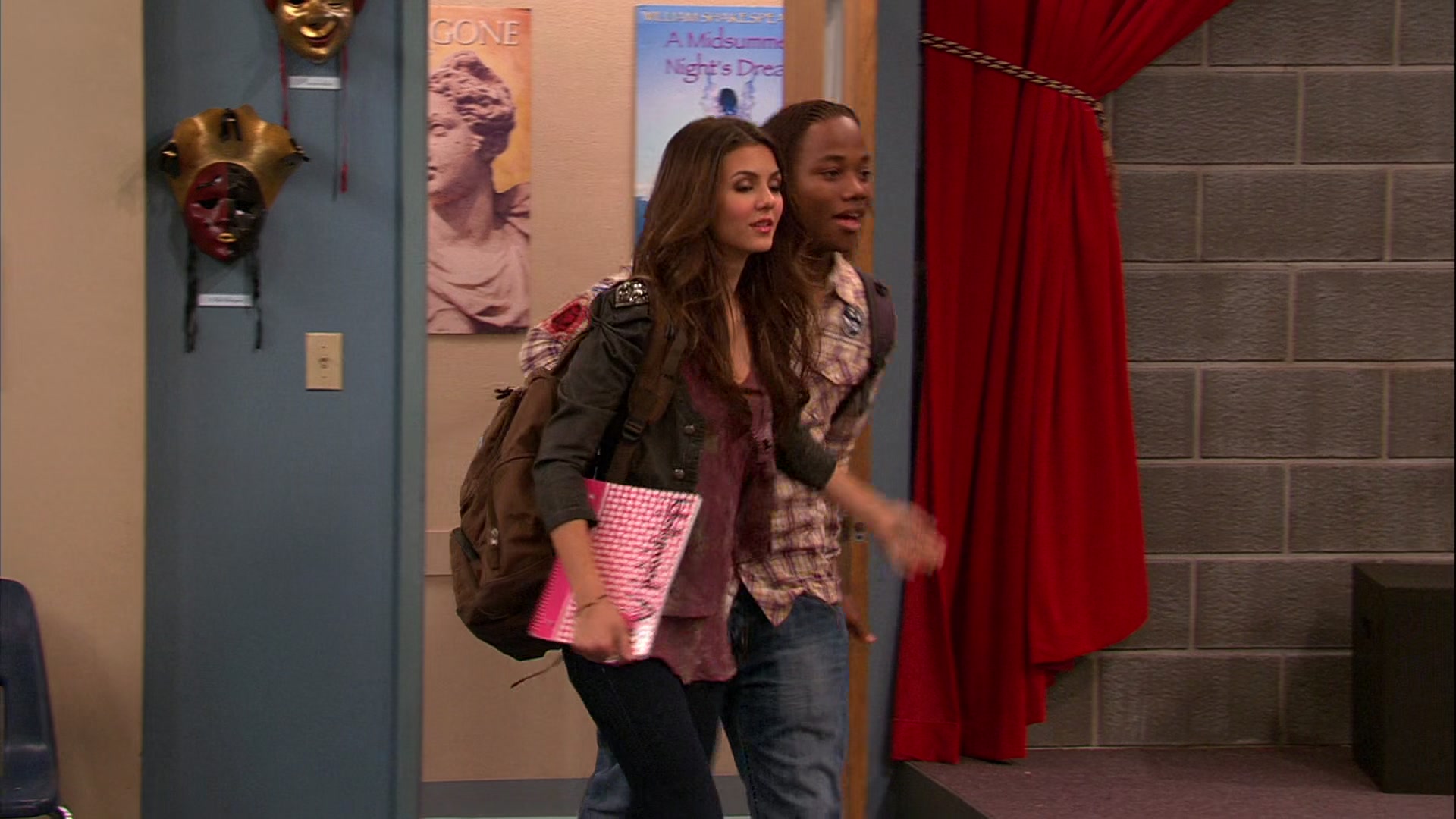 Victorious_S02E10_ToriTorturesTeacher_VJBR_0040.jpg