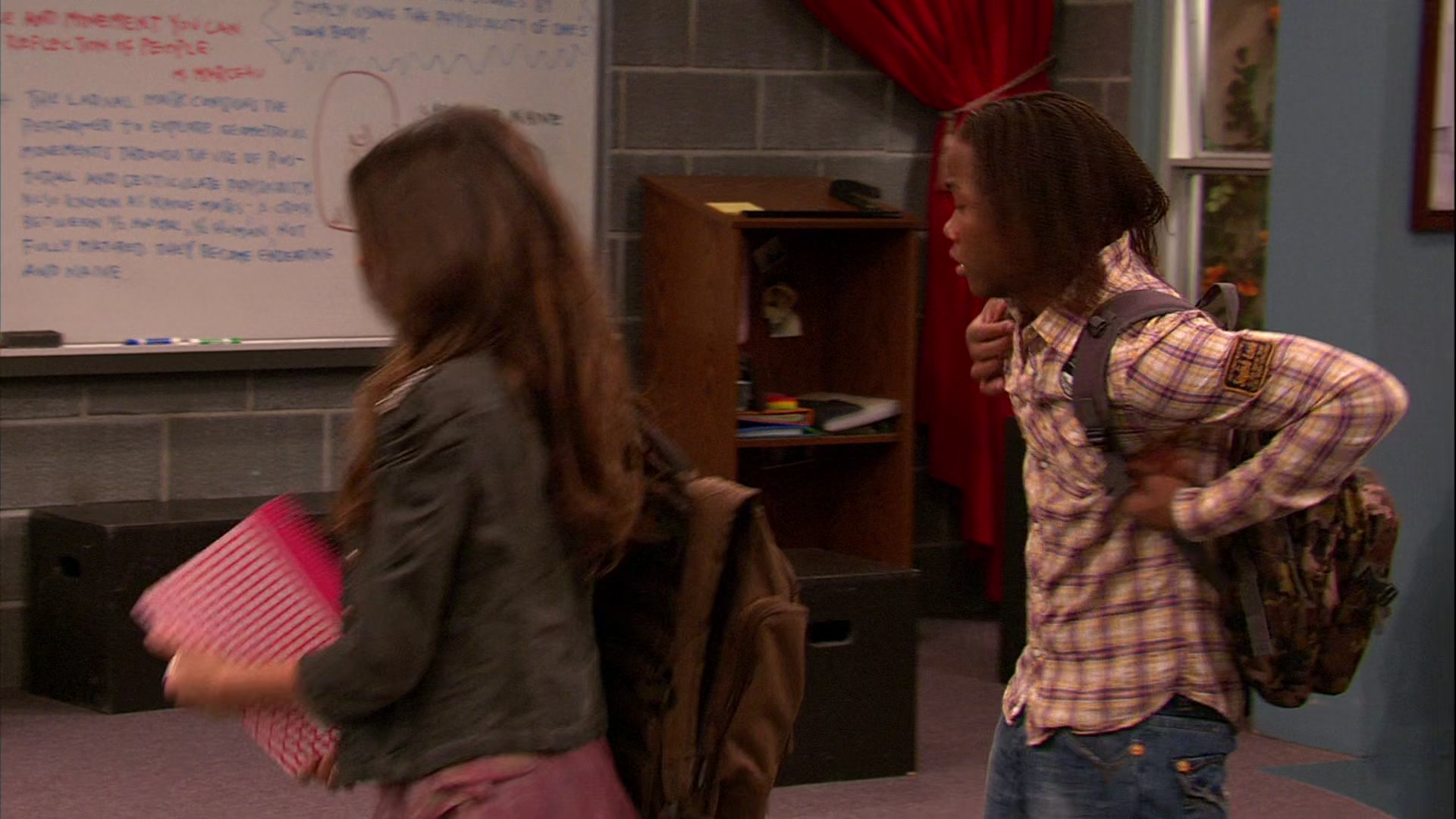 Victorious_S02E10_ToriTorturesTeacher_VJBR_0096.jpg