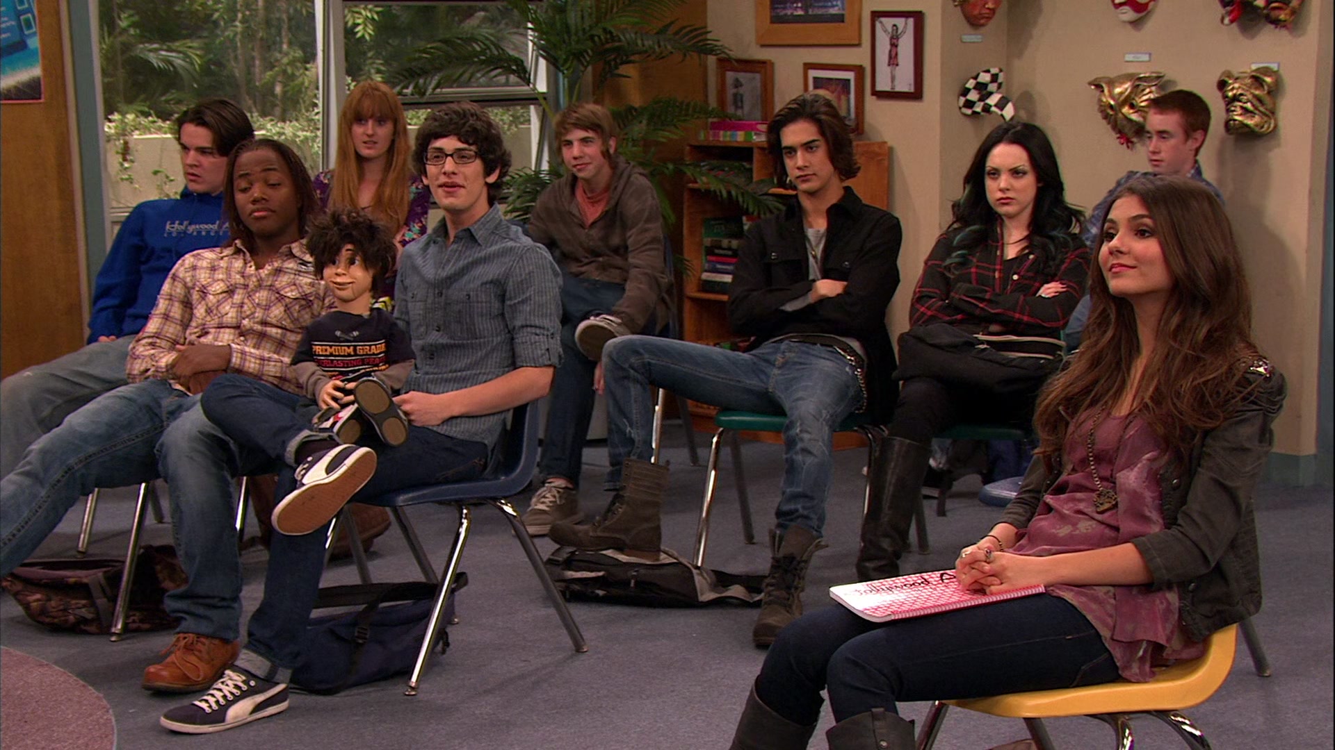 Victorious_S02E10_ToriTorturesTeacher_VJBR_0108.jpg