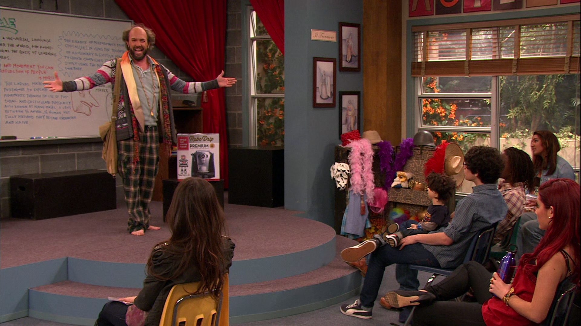 Victorious_S02E10_ToriTorturesTeacher_VJBR_0154.jpg