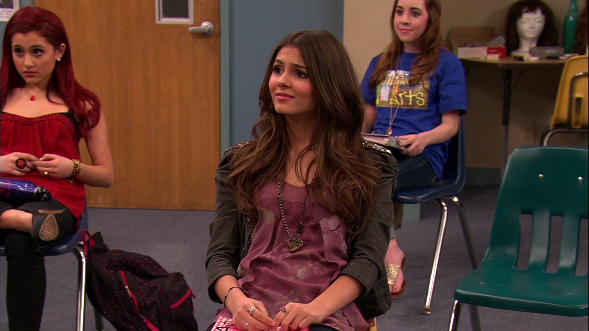 Victorious_S02E10_ToriTorturesTeacher_VJBR_0173.jpg