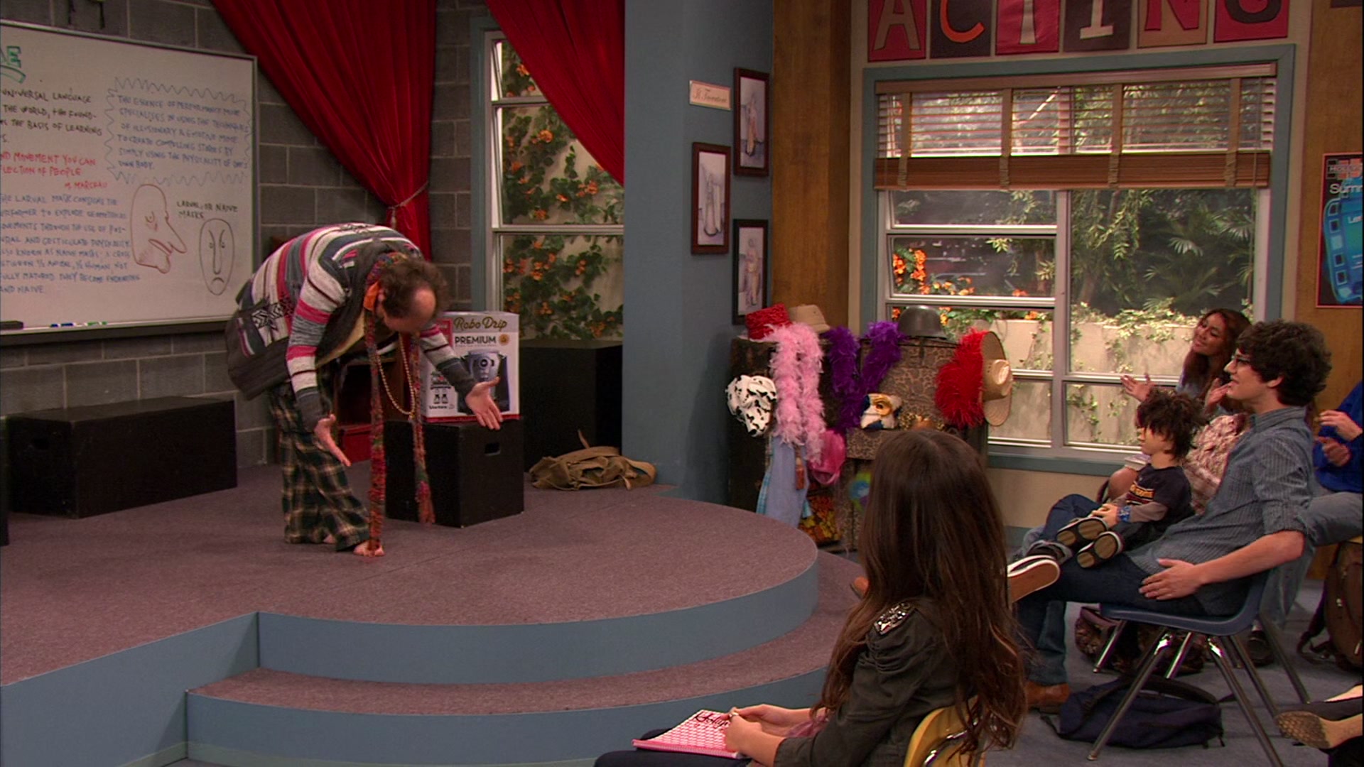 Victorious_S02E10_ToriTorturesTeacher_VJBR_0218.jpg