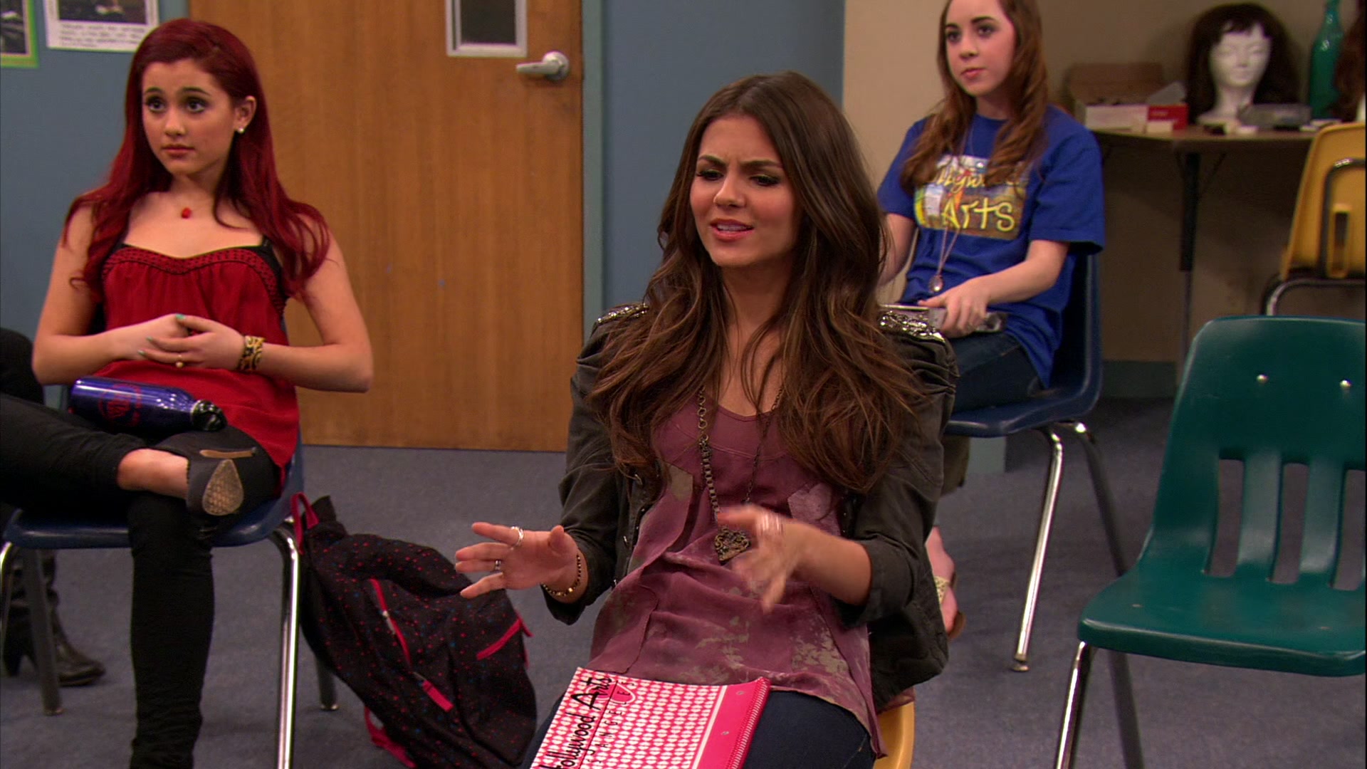 Victorious_S02E10_ToriTorturesTeacher_VJBR_0224.jpg