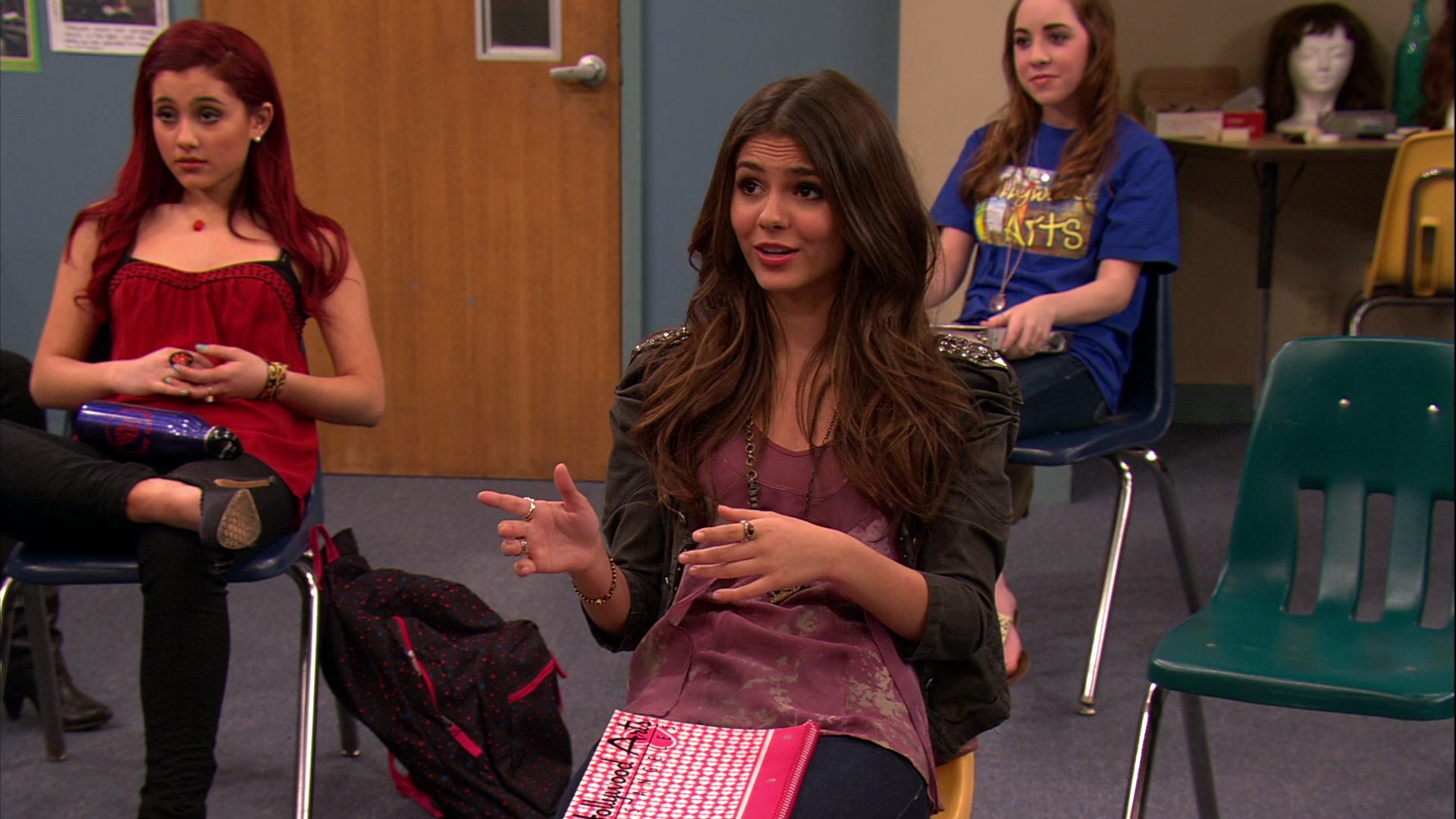 Victorious_S02E10_ToriTorturesTeacher_VJBR_0235.jpg