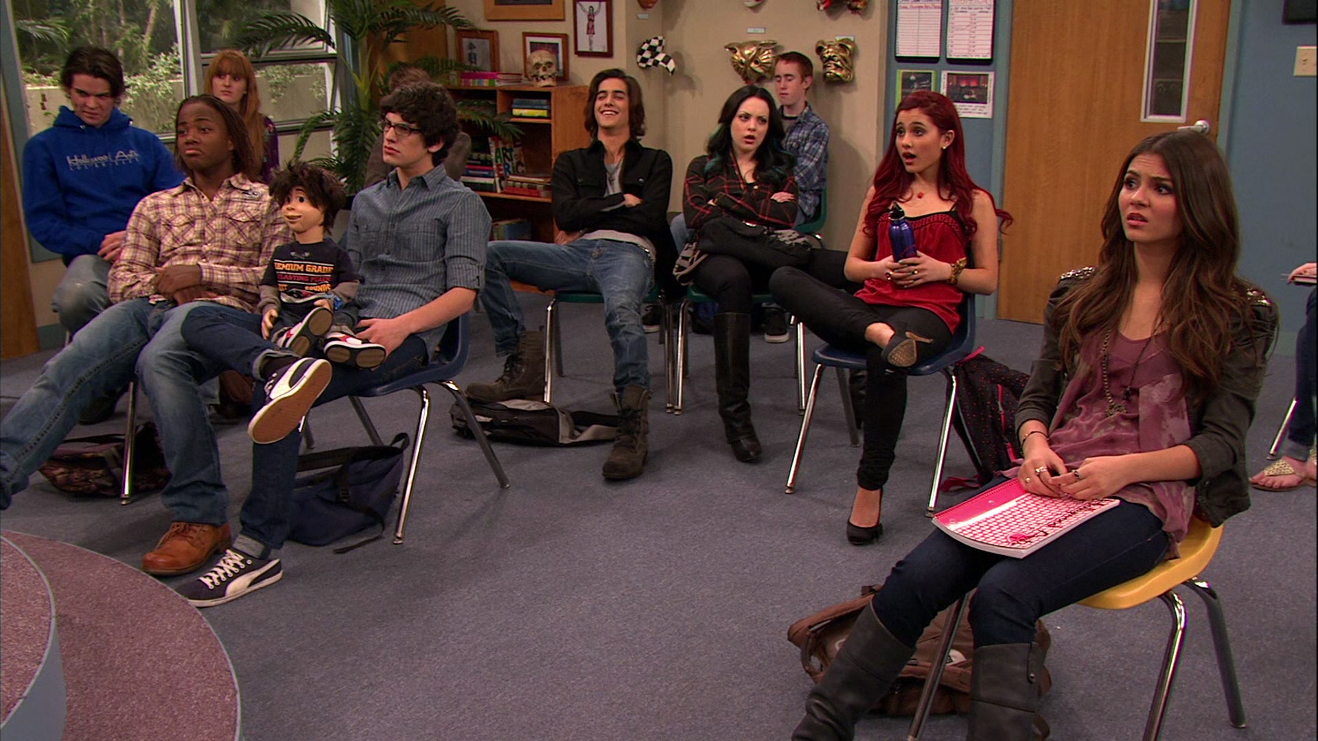 Victorious_S02E10_ToriTorturesTeacher_VJBR_0277.jpg