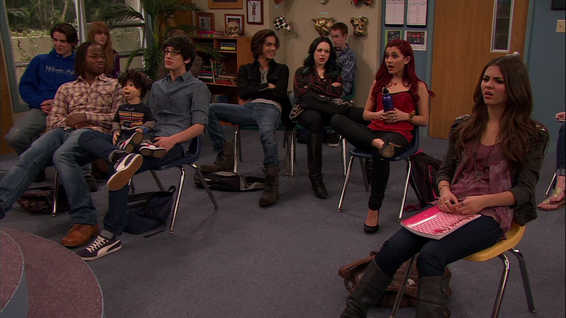 Victorious_S02E10_ToriTorturesTeacher_VJBR_0281.jpg