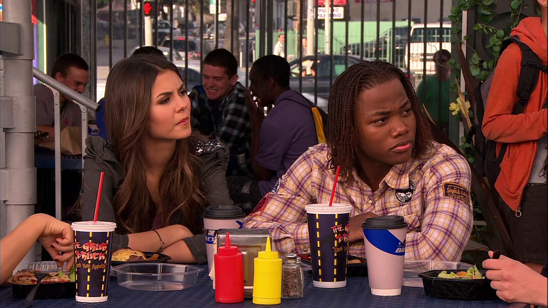 Victorious_S02E10_ToriTorturesTeacher_VJBR_0473.jpg