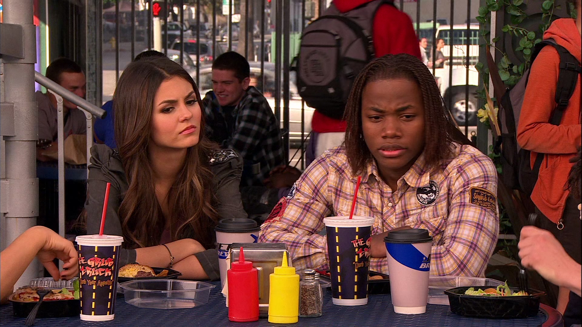 Victorious_S02E10_ToriTorturesTeacher_VJBR_0480.jpg