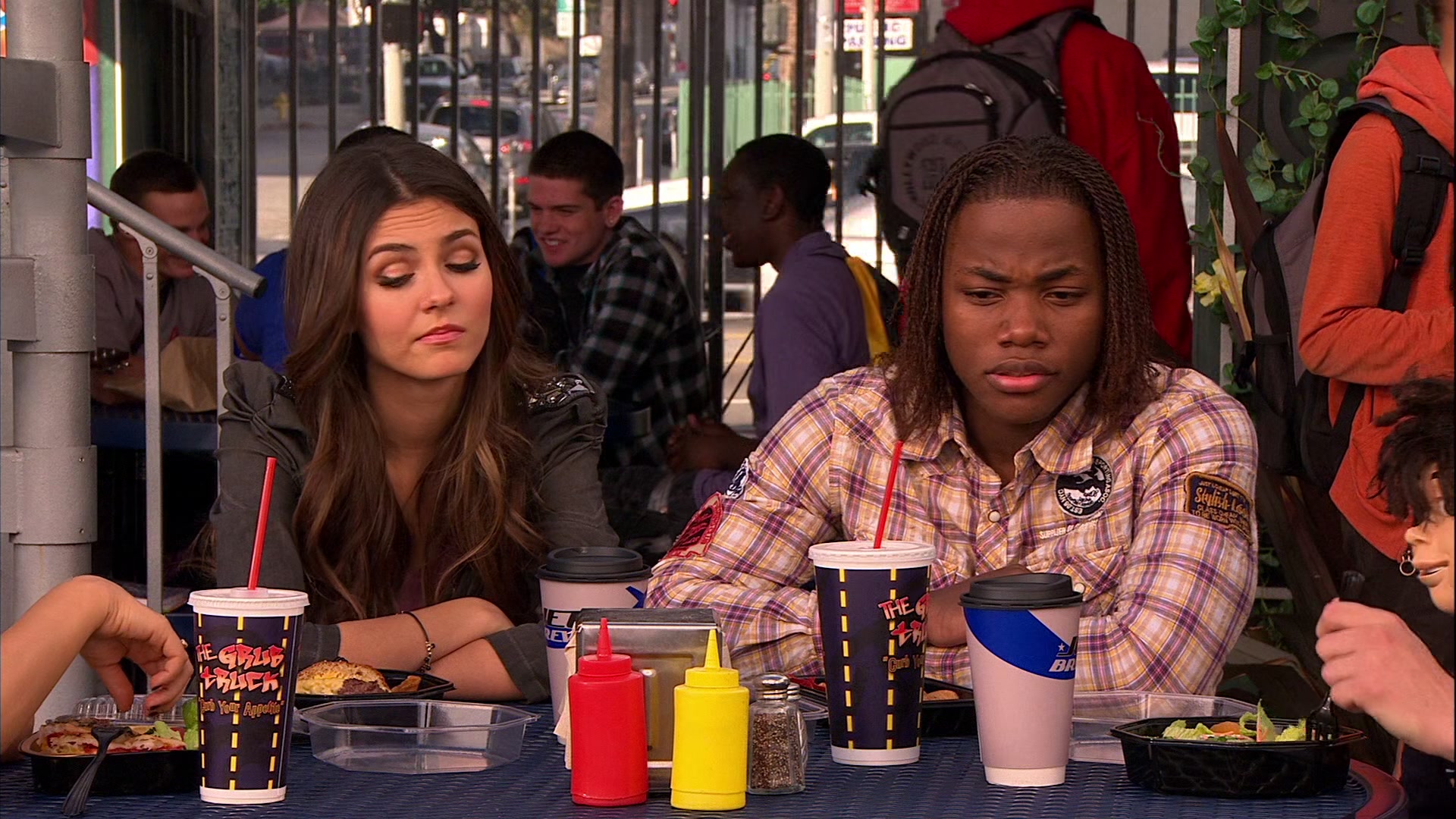 Victorious_S02E10_ToriTorturesTeacher_VJBR_0481.jpg