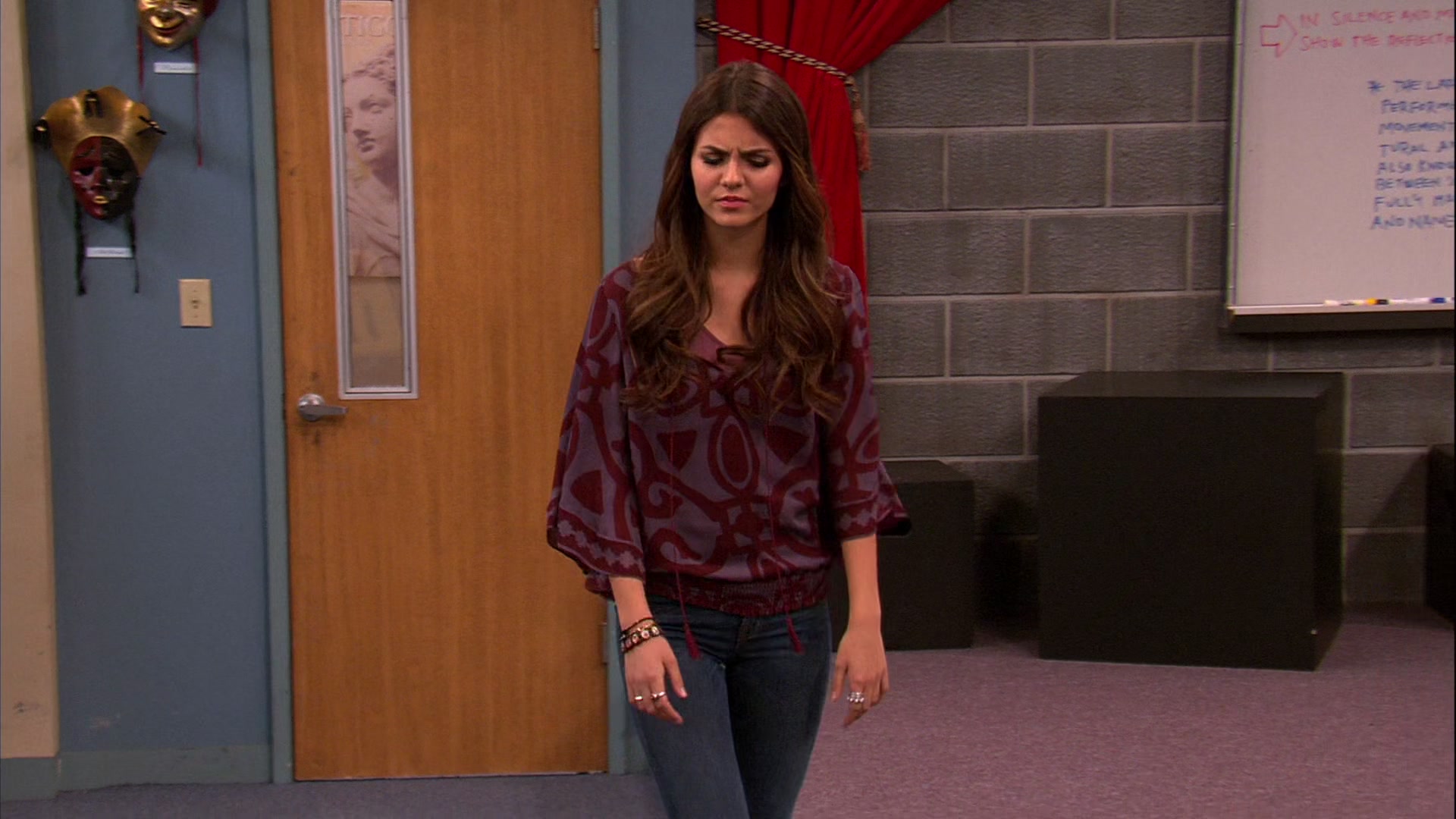 Victorious_S02E10_ToriTorturesTeacher_VJBR_1563.jpg