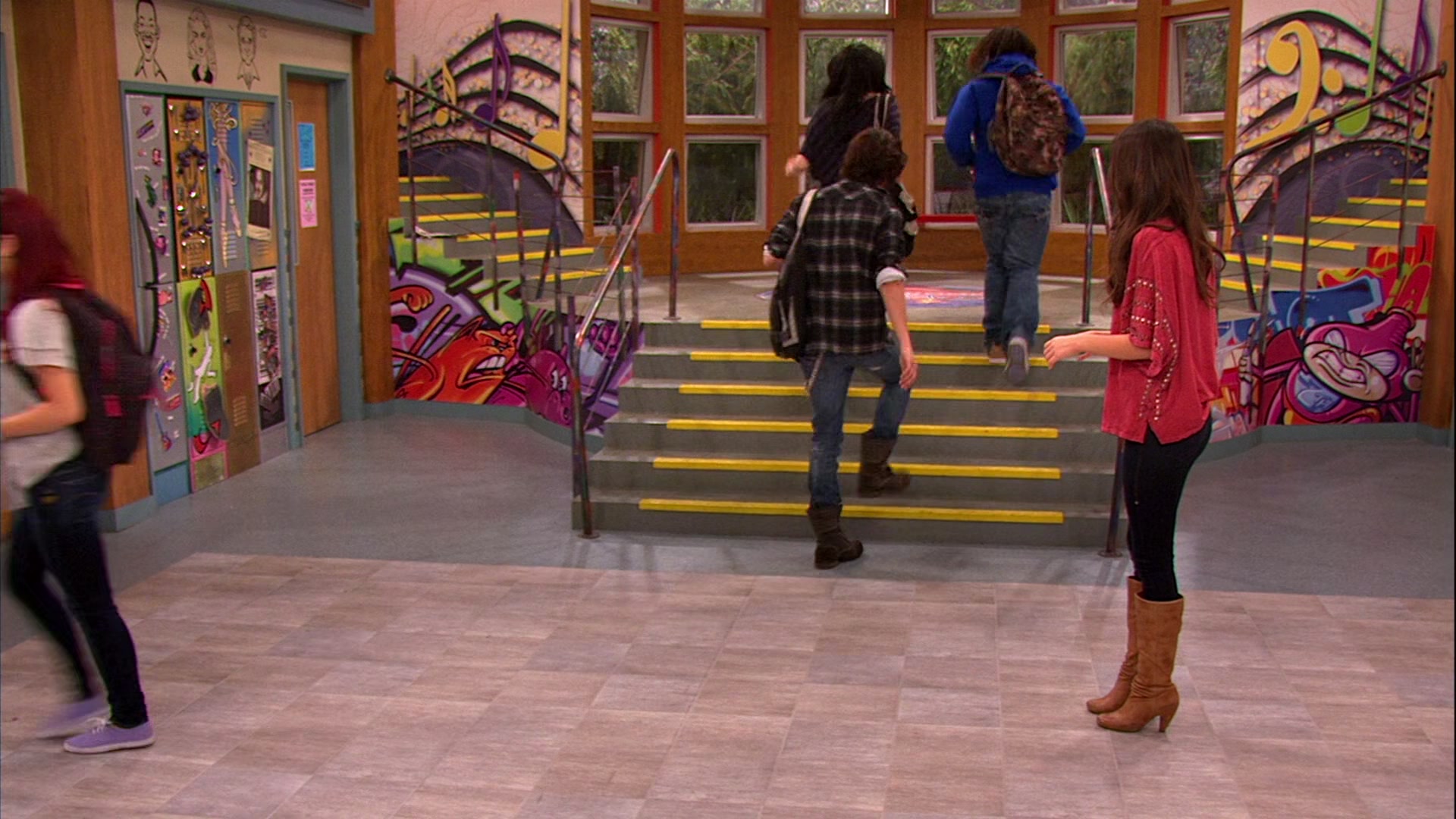 Victorious_S02E10_ToriTorturesTeacher_VJBR_3244.jpg