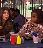 Victorious_S02E10_ToriTorturesTeacher_VJBR_0440.jpg