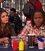 Victorious_S02E10_ToriTorturesTeacher_VJBR_0480.jpg