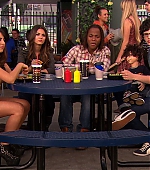 Victorious_S02E10_ToriTorturesTeacher_VJBR_0490.jpg