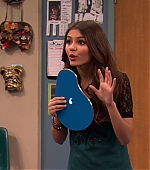 Victorious_S02E10_ToriTorturesTeacher_VJBR_2738.jpg