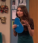 Victorious_S02E10_ToriTorturesTeacher_VJBR_2739.jpg