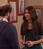 Victorious_S02E10_ToriTorturesTeacher_VJBR_2839.jpg