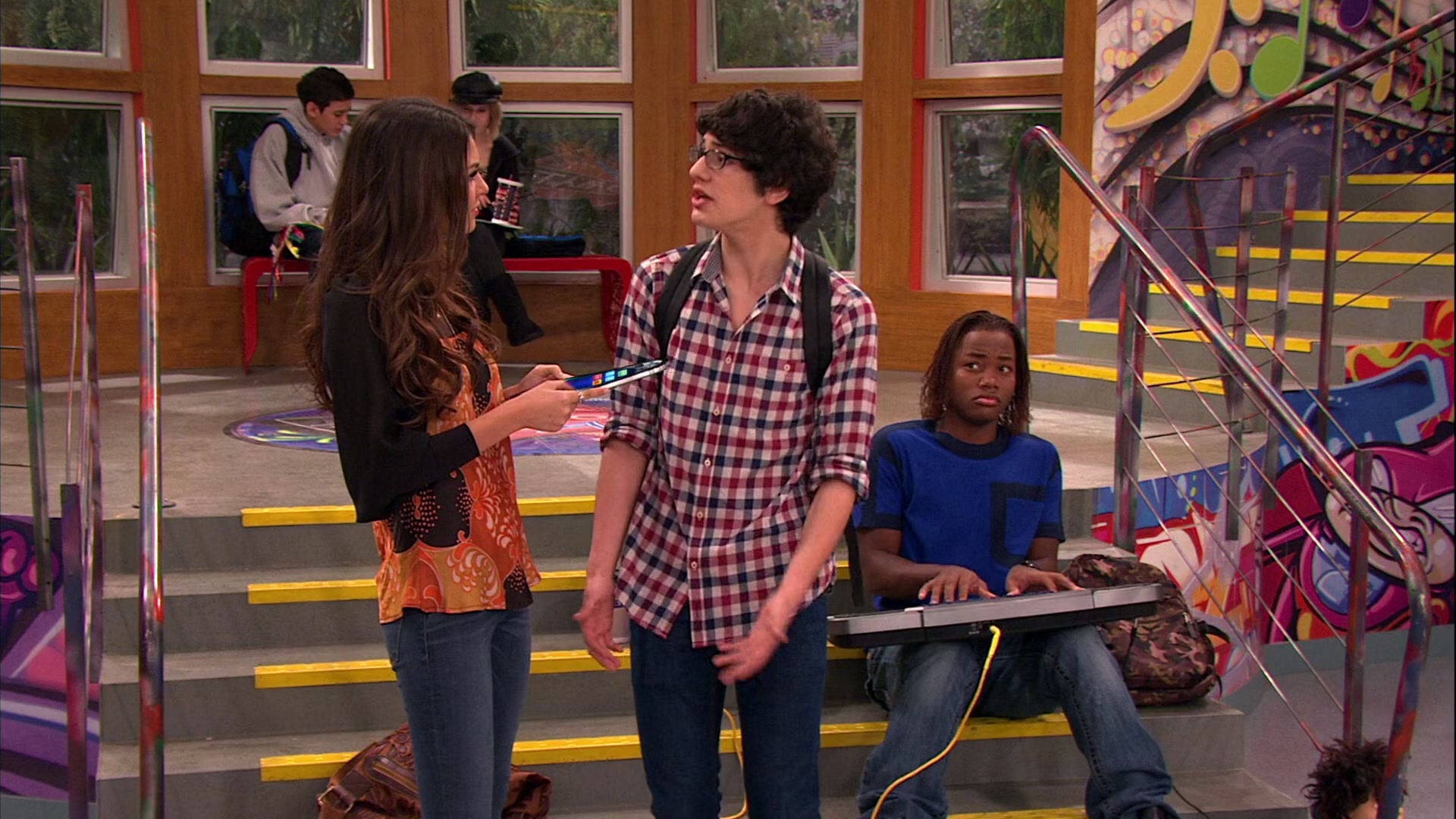 Victorious_S02E11_JadeGetsCrushed_VJBR_0166.jpg