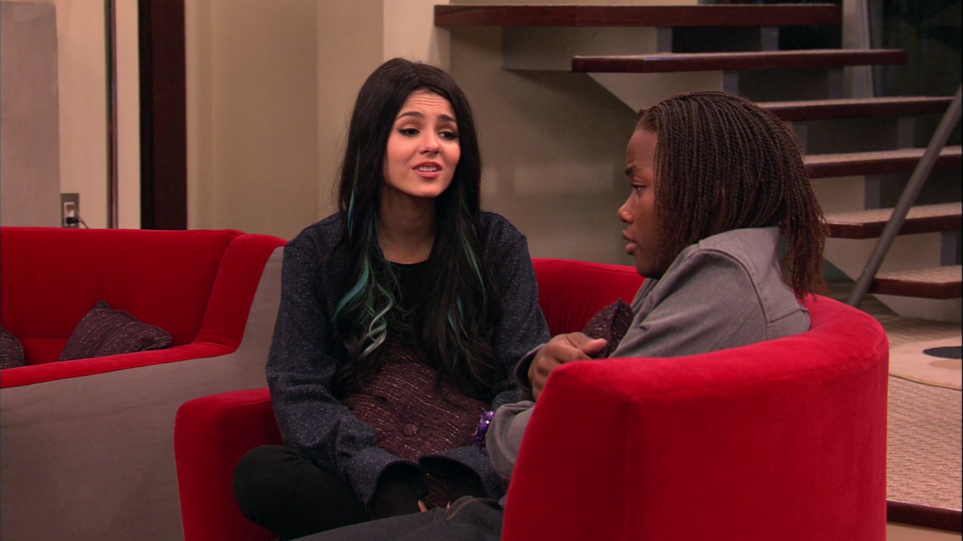 Victorious_S02E11_JadeGetsCrushed_VJBR_2707.jpg