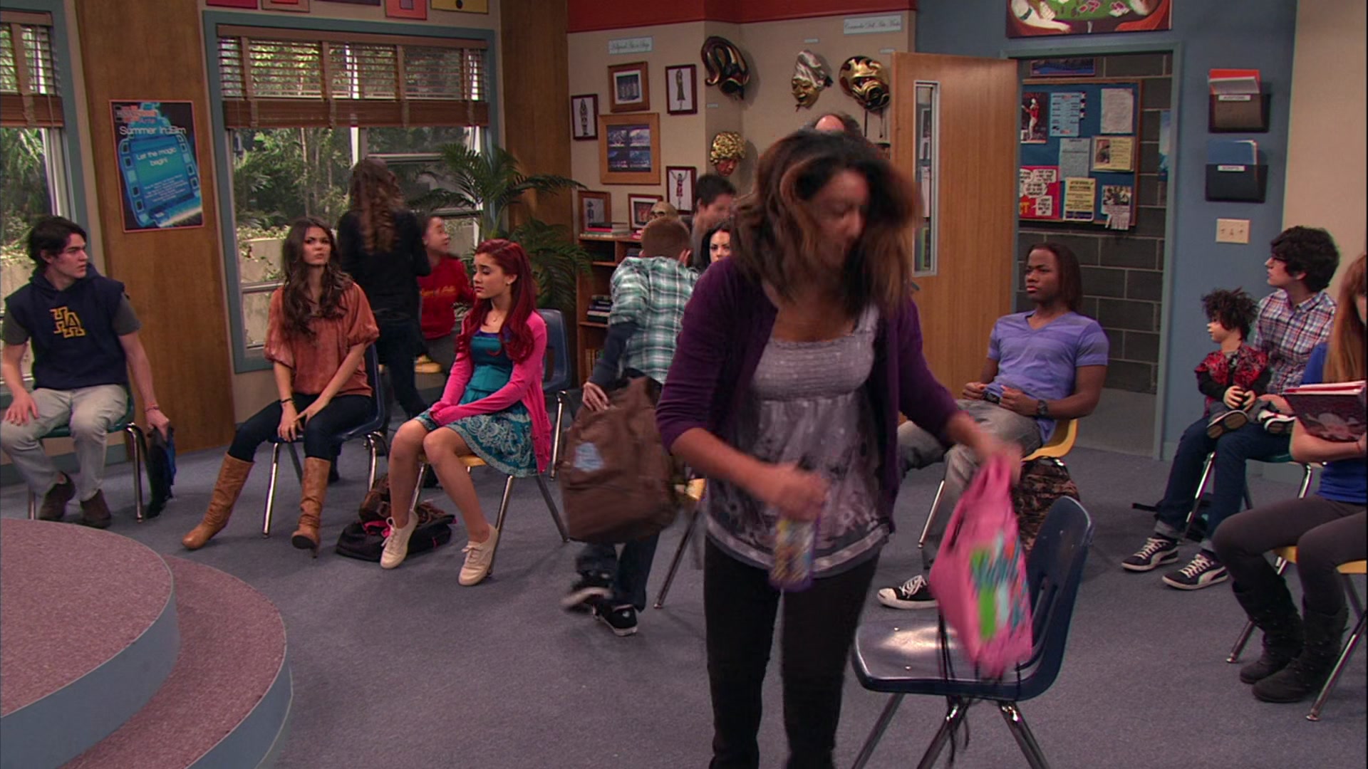 Victorious_S02E12_TerrorOnCupcakeStreet_VJBR_0120.jpg