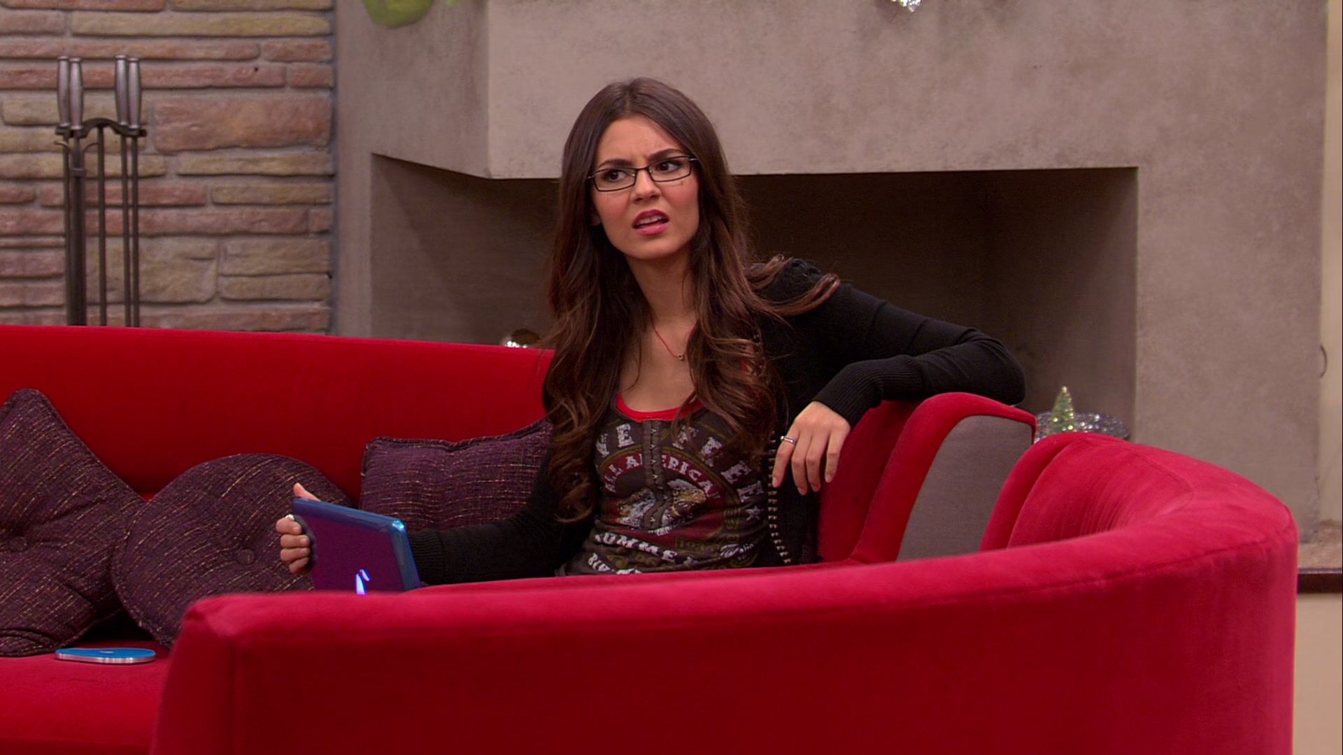 Victorious_S02E13_AChristmasTori_VJBR_1681.jpg