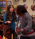 Victorious_S02E13_AChristmasTori_VJBR_0108.jpg