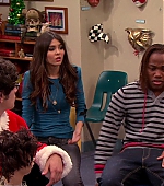 Victorious_S02E13_AChristmasTori_VJBR_0115.jpg