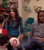 Victorious_S02E13_AChristmasTori_VJBR_0116.jpg