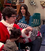 Victorious_S02E13_AChristmasTori_VJBR_0127.jpg