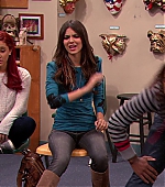 Victorious_S02E13_AChristmasTori_VJBR_0133.jpg