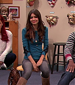 Victorious_S02E13_AChristmasTori_VJBR_0136.jpg