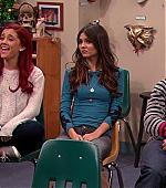 Victorious_S02E13_AChristmasTori_VJBR_0211.jpg