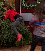 Victorious_S02E13_AChristmasTori_VJBR_0944.jpg