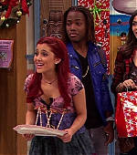 Victorious_S02E13_AChristmasTori_VJBR_1330.jpg