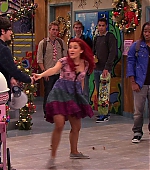 Victorious_S02E13_AChristmasTori_VJBR_1406.jpg