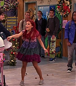 Victorious_S02E13_AChristmasTori_VJBR_1407.jpg