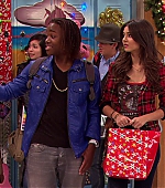 Victorious_S02E13_AChristmasTori_VJBR_1432.jpg