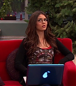 Victorious_S02E13_AChristmasTori_VJBR_1616.jpg