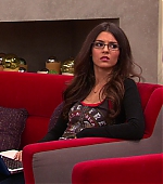 Victorious_S02E13_AChristmasTori_VJBR_1645.jpg