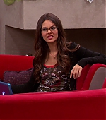 Victorious_S02E13_AChristmasTori_VJBR_1669.jpg