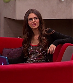 Victorious_S02E13_AChristmasTori_VJBR_1680.jpg