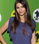 VJBR-2011-MTVTopOnTen012.jpg