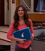 Victorious_S03E02_TheGorillaClub_VJBR_2587.jpg