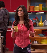 Victorious_S03E02_TheGorillaClub_VJBR_2690.jpg