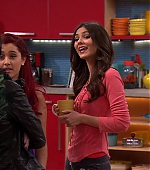 Victorious_S03E02_TheGorillaClub_VJBR_2702.jpg