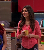 Victorious_S03E02_TheGorillaClub_VJBR_2720.jpg