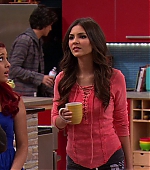 Victorious_S03E02_TheGorillaClub_VJBR_2725.jpg