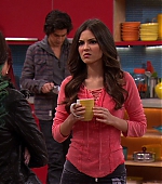 Victorious_S03E02_TheGorillaClub_VJBR_2740.jpg